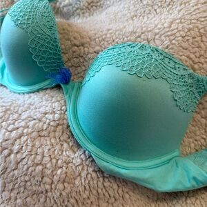 BODY BY Victoria's Secret Teal Lace Trim Push Up Bra